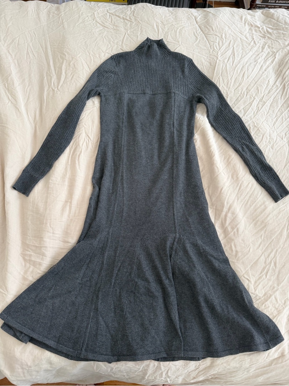 Donna Karan Charcoal Gray Long Sleeve Knit Turtleneck Dress